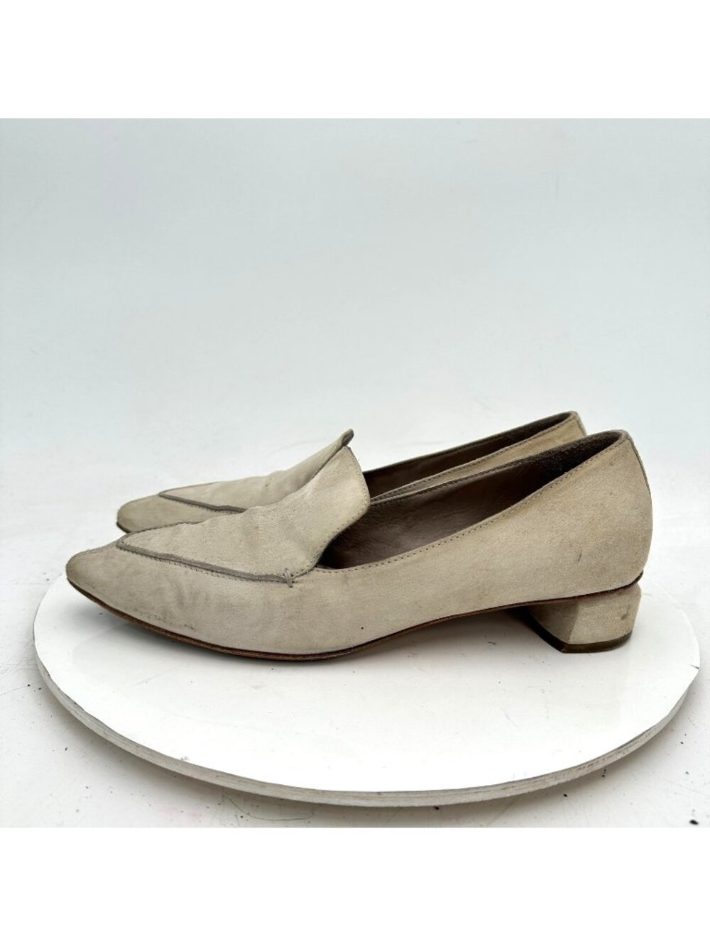 Officine Creative Women Size EU 39 US 9 White Ivory Leather Pointed Toe Shoes